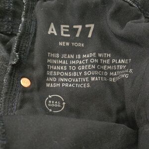 AE77 Black Jeans